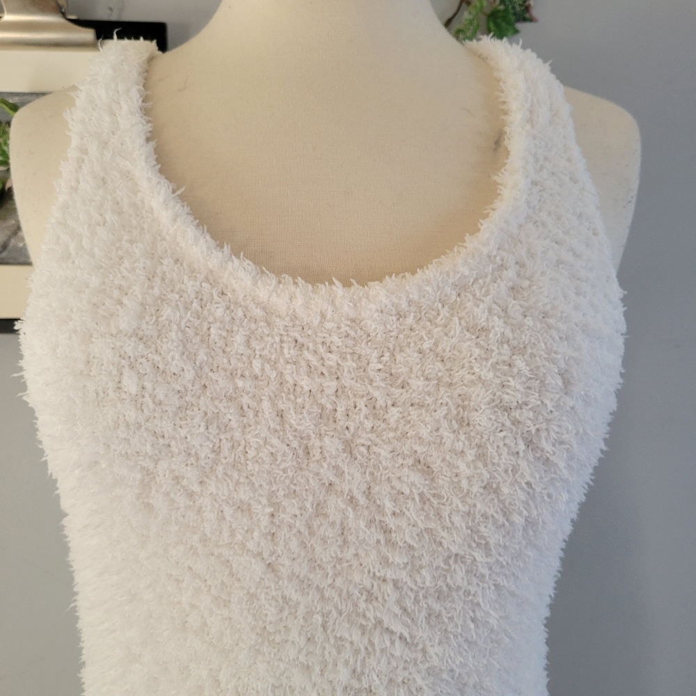 Aritzia The Group Babaton Fluffy‎ Fuzzy Cropped Sleeveless Tank Top M - Picture 4 of 11